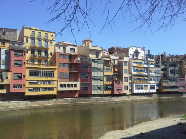 Girona houses over Anyar River